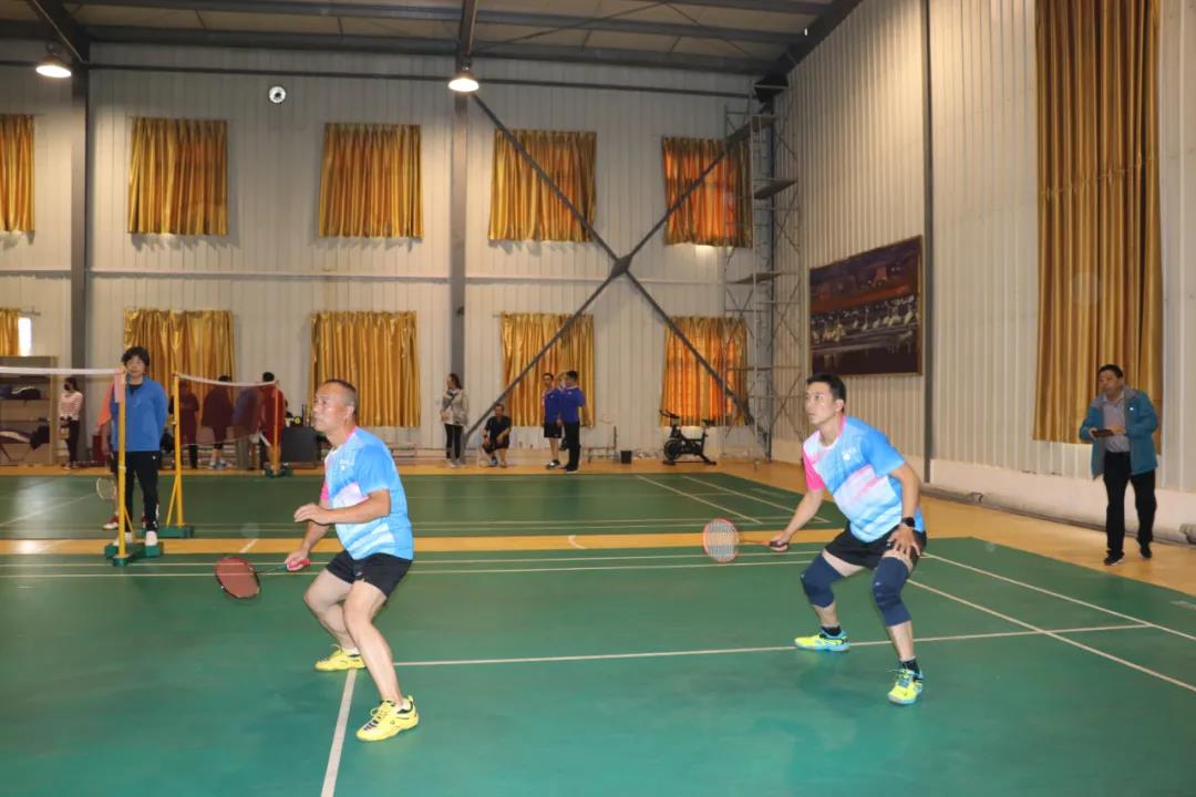 以,球,會友,全民健身,共建,和諧,—,市,國資, . 以球會友 全民健身 共建和諧 ——市國資國企系統(tǒng)羽毛球比賽在集團舉行