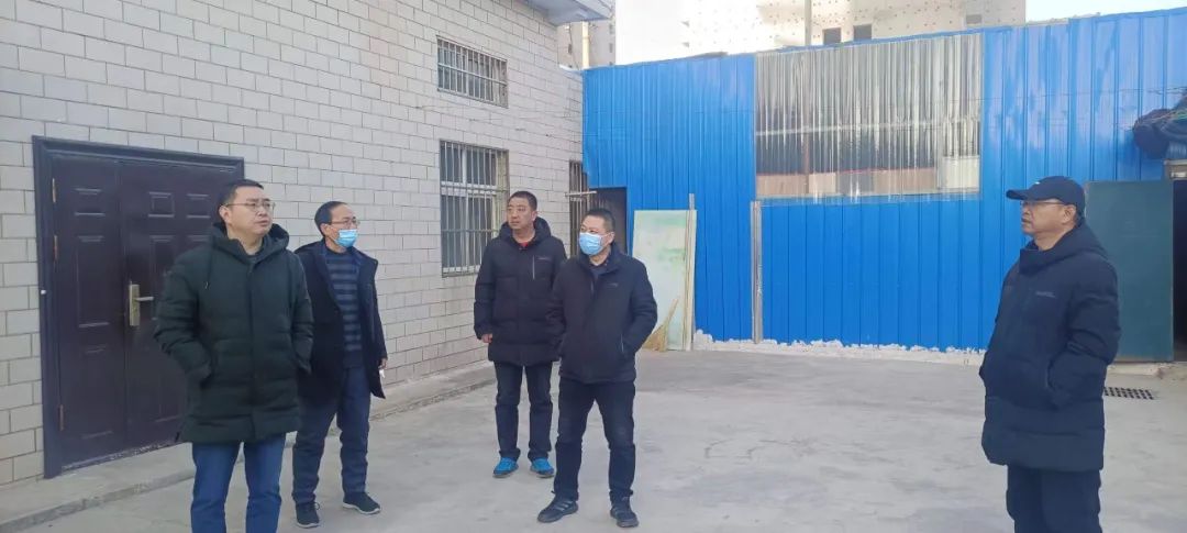 上,班,第,一天,公司,領(lǐng)導,到,一線,檢查,慰問, . 上班第一天，公司領(lǐng)導到一線檢查慰問